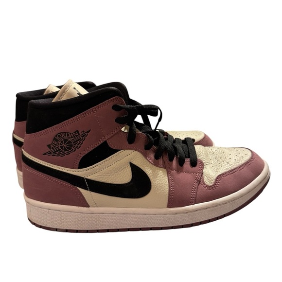 Women's Air Jordan 1 MID SE Berry Pink, Size 11 - Picture 4 of 7